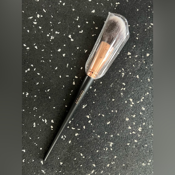 SHAINA B | CONTOUR BRUSH - Picture 3 of 4